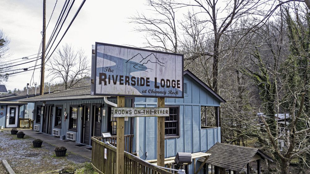 Riverside Lodge at Chimney Rock: 289 Main St, Chimney Rock, NC 28720